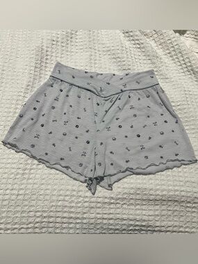 Life Is Good Women’s Sleep Shorts Gray Dog Themed Size Large Pajama Shorts